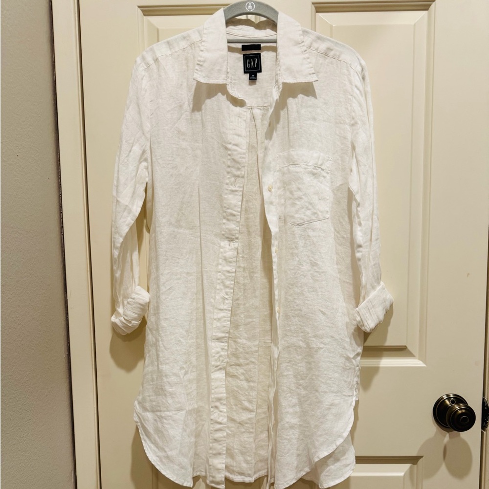GAP button down tunic style linen shirt